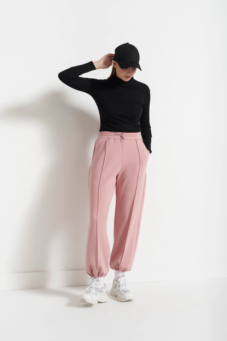 Soft Escape (Dusty Rose)